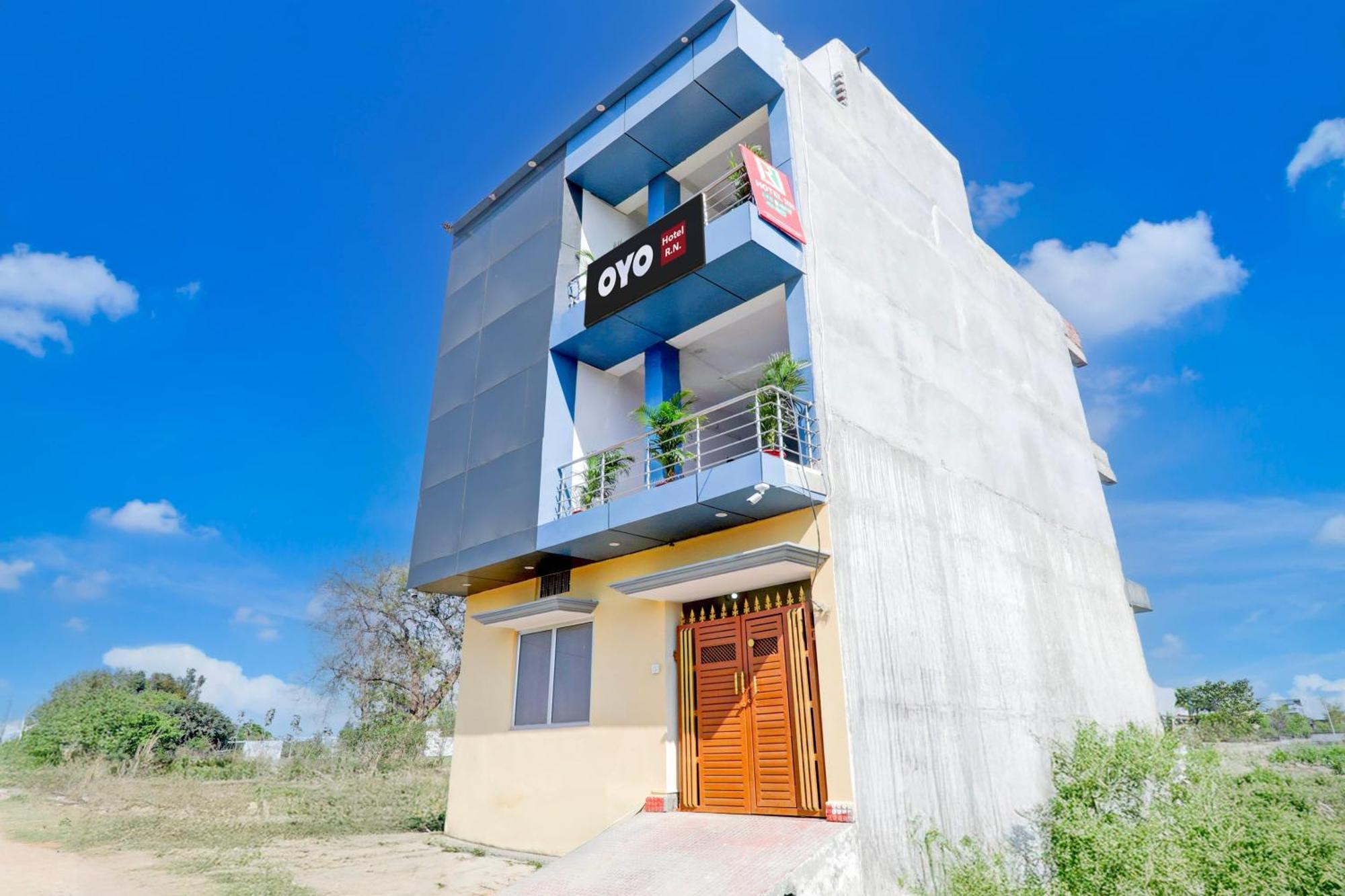 Hotel O Rn Chinhat Εξωτερικό φωτογραφία
